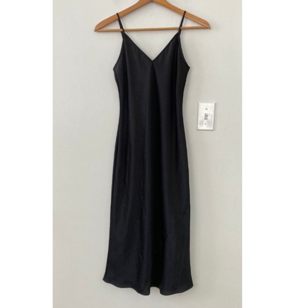 Aritzia Wilfred Free CHRISTINE Slip Midi DRESS in Black